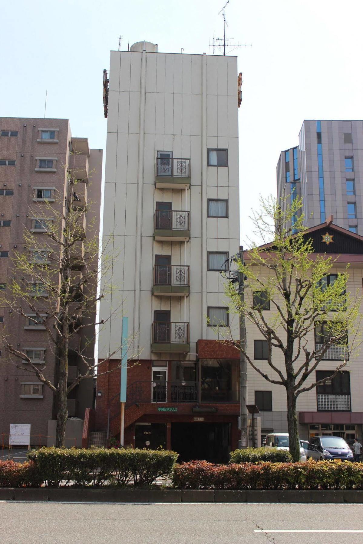 Heiwadai Hotel Honkan Fukuoka  Zewnętrze zdjęcie